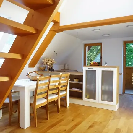 Spacious & Cozy At Lake *